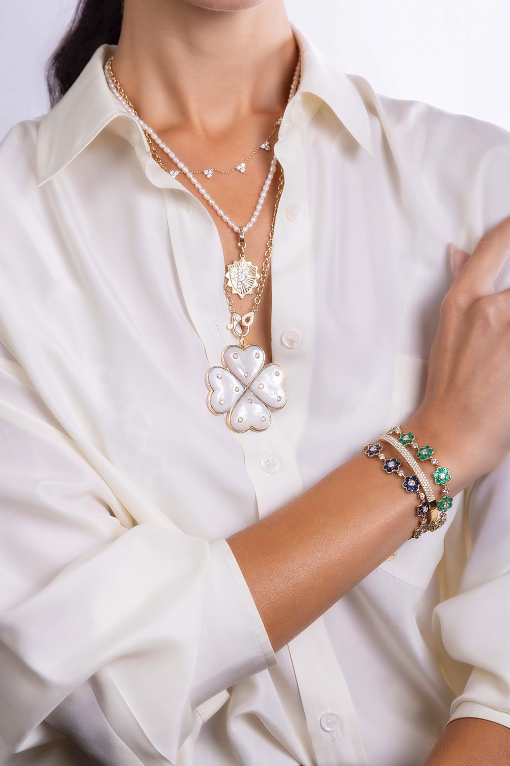 Mother of Pearl Clover Pendant