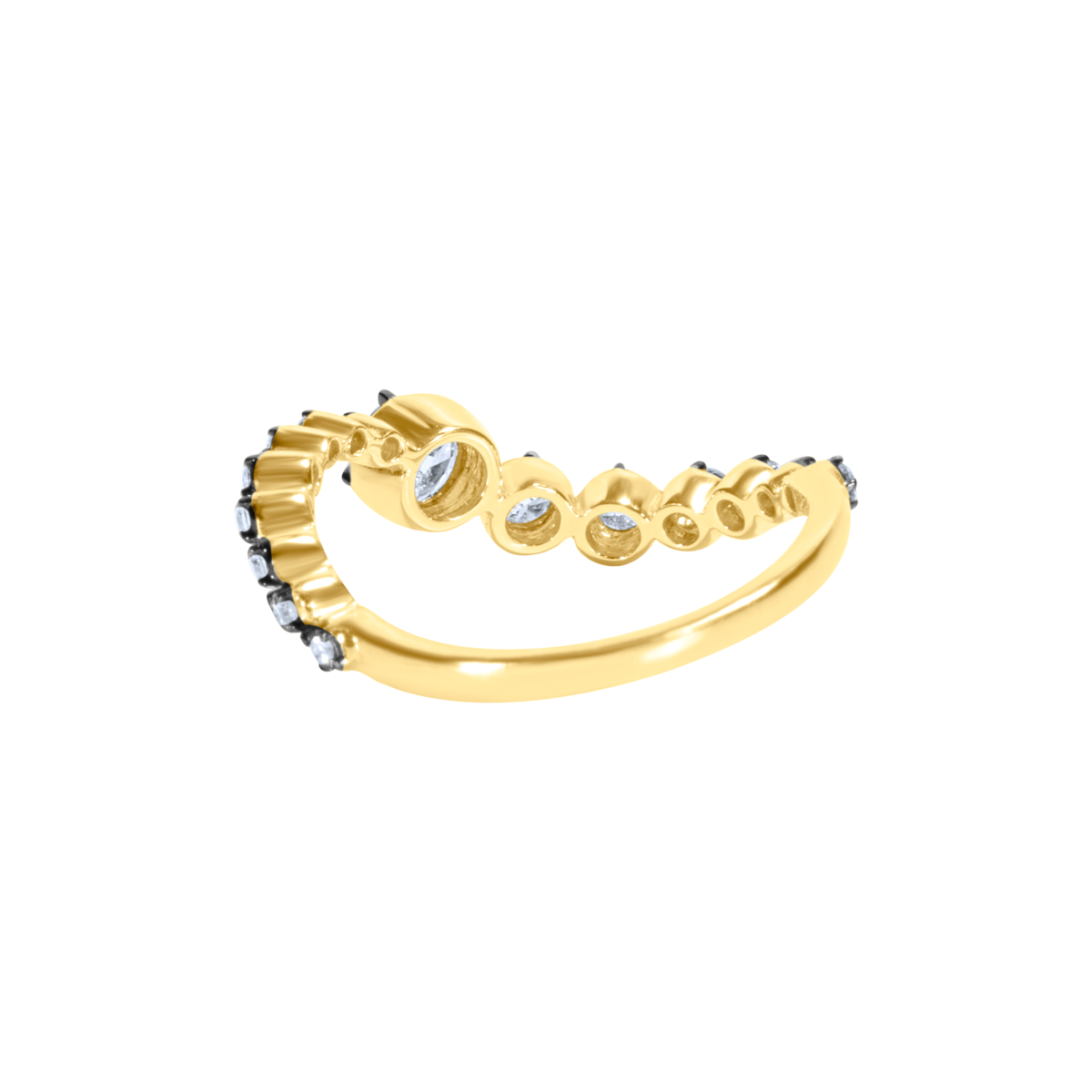 Graduated Blackened Diamond Ring